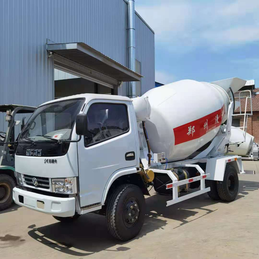 小型攪拌車的保養(yǎng)事項(xiàng)有哪些？